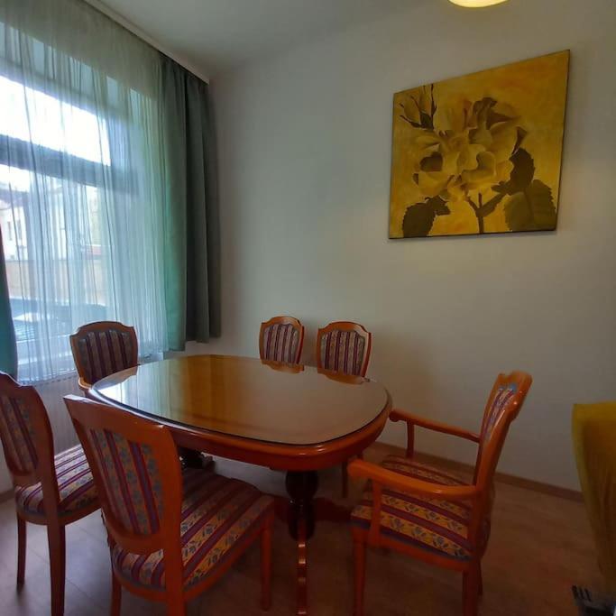 Altbauwohnung Neu Saniert - Fuer Familien Geeignet Відень Екстер'єр фото